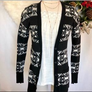 ❄️🎄Mossimo Black & White Cardigan